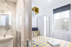 Great Location Service and Stay Double Ensuite Room with Shared Kitchen- 5mins Walk From Tufnell Park